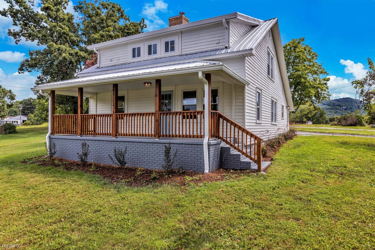 Primary Photo - 4 br, 3 bath House - 122 Avery Creek Road