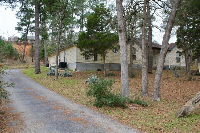 Building Photo - 111 Kaena Ln