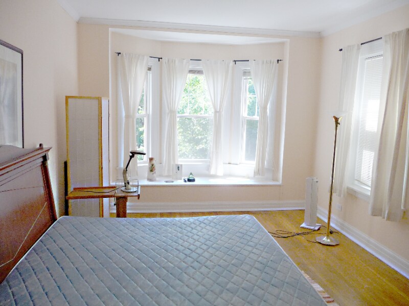 Primary Photo - 5131 S Blackstone Ave