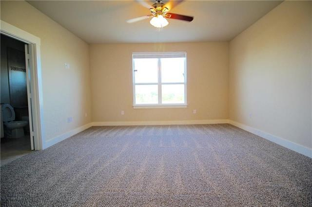 Building Photo - 209 Lily Ln