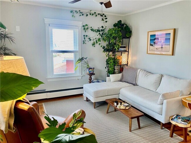 Building Photo - 9 Hall Ave