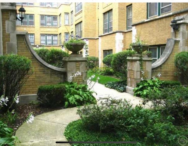 Foto del edificio - 130 Washington Blvd