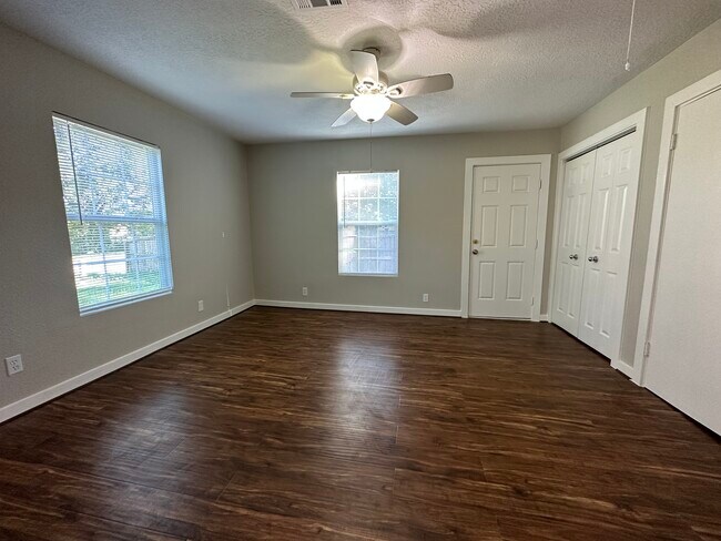 Foto del edificio - 1810 Edgewood St