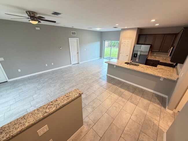 Foto del edificio - Available now!! Adorable 3 Bedroom / 2 Bathroom Home in Palm Bay!!