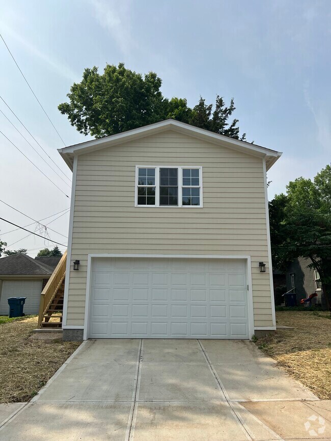 Building Photo - 4841 N Kenwood Ave