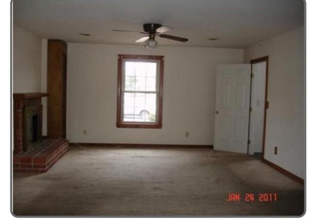 Building Photo - 3206 Jersey Ct