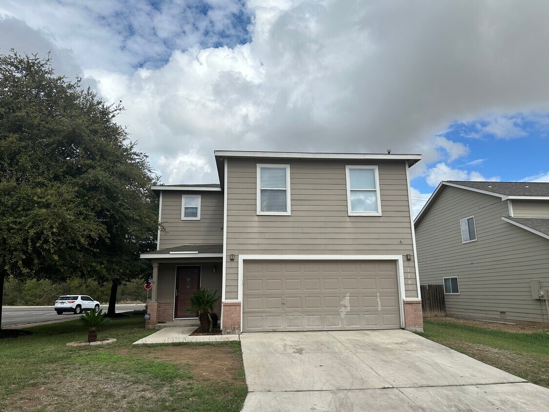 2 story home - 6207 Pepperdine Bay