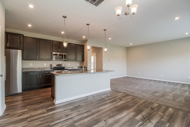 Building Photo - 1585 Cherry Blossom Dr