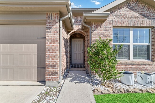 Foto del edificio - 3227 Zephyr Park Ln