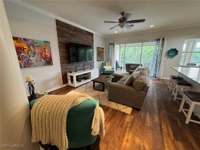 Foto del edificio - 21524 Taft Ct