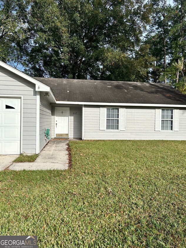 Primary Photo - 217 Woodbridge Rd