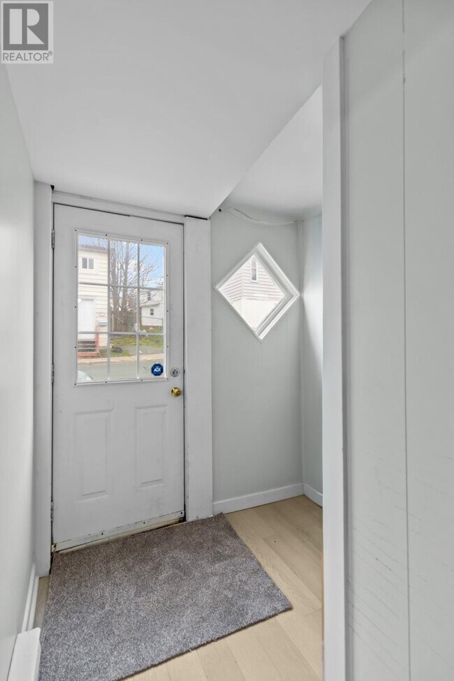 Photo du bâtiment - 15 Cabot St