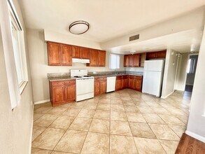 Building Photo - 2149 Exeter Dr