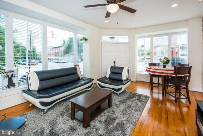 Building Photo - 600 S Linwood Ave