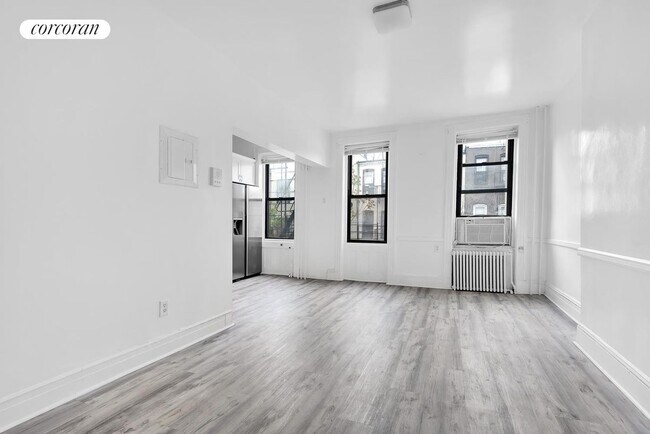 Foto del edificio - 1533 Greene Ave
