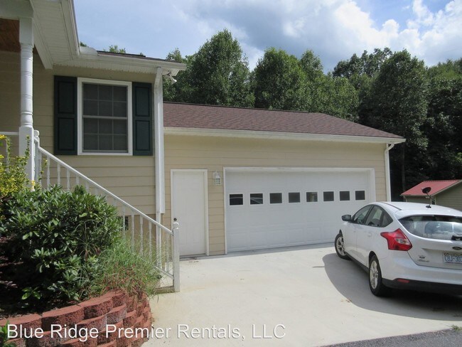 Building Photo - 219 Cagle Branch Rd