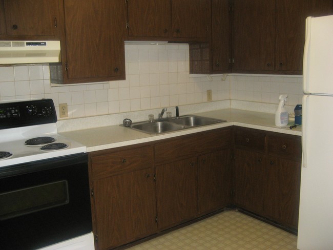 Building Photo - 331 Southland Dr