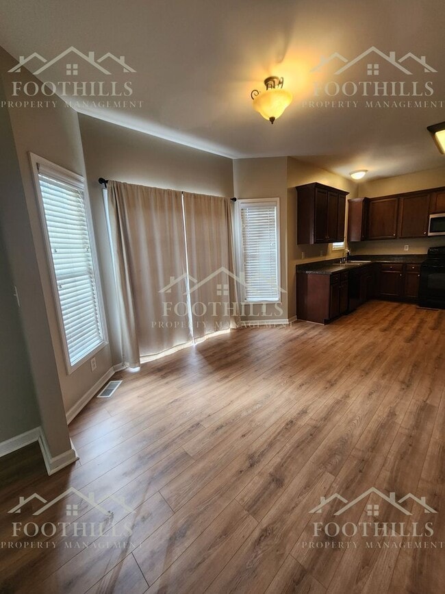 Foto del edificio - 6 Robert de Brus Cir