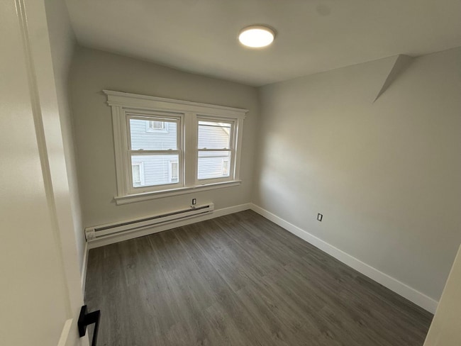 Building Photo - 160 Renner Ave