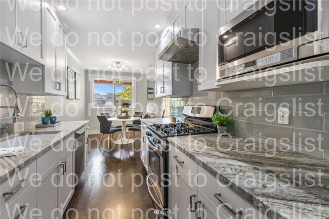 Foto del edificio - Queen Anne - 2 Bedroom - 2 Bathroom Condo *WSG Included