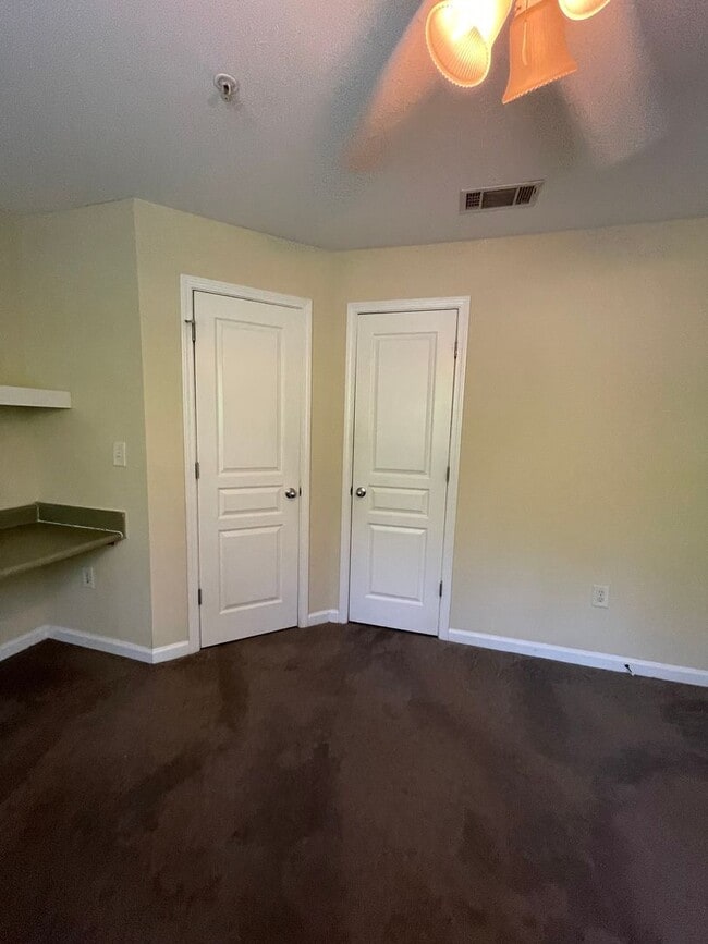 Building Photo - 3700 Spruce Ridge Way