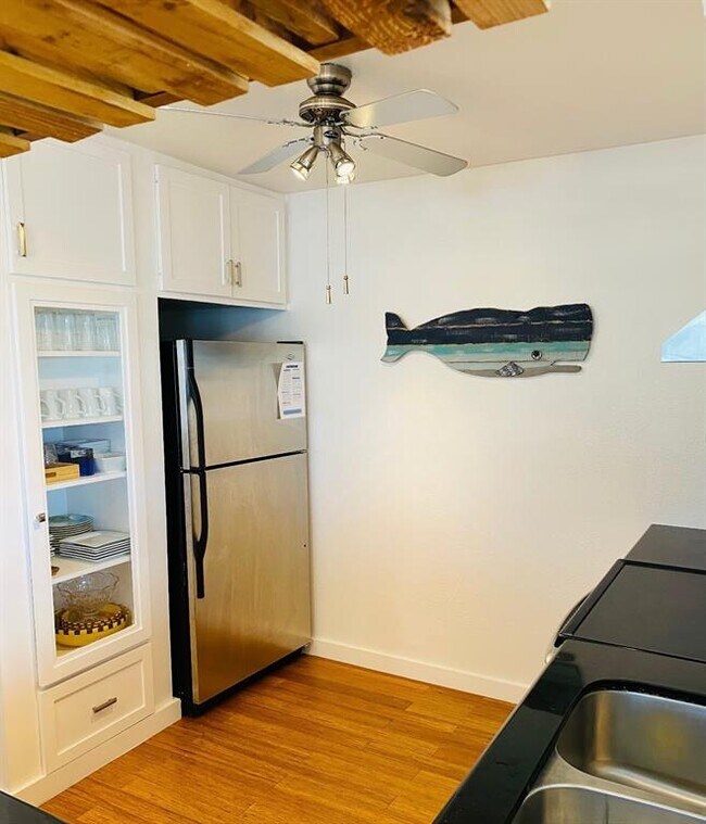Building Photo - 13808 San Domingo Dr
