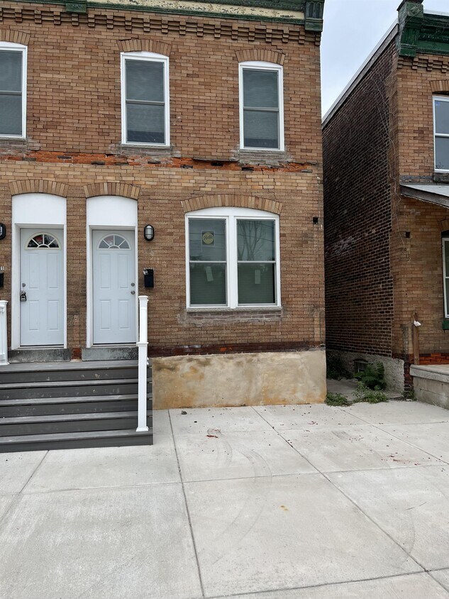 Foto principal - 219 Lloyd St