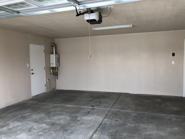 Building Photo - 6108 Arlitos St