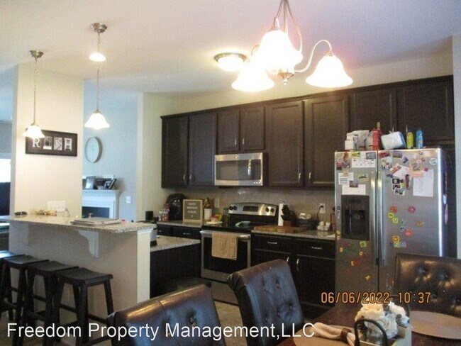 Building Photo - 4 br, 2.5 bath House - 203 Blue Bay Ln