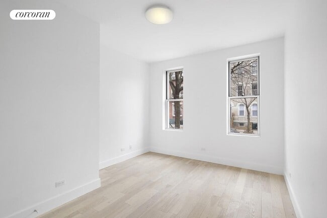 Building Photo - 78 N Henry St