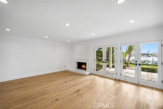 Foto del edificio - 2572 Bayshore Dr
