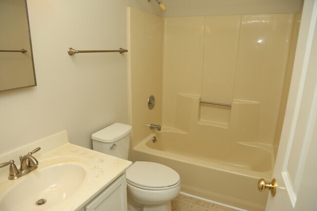 Foto del edificio - 396 Wynridge Ln