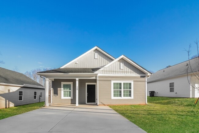 Building Photo - 708 N 6th St