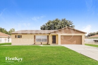 Building Photo - 541 Albatross Dr