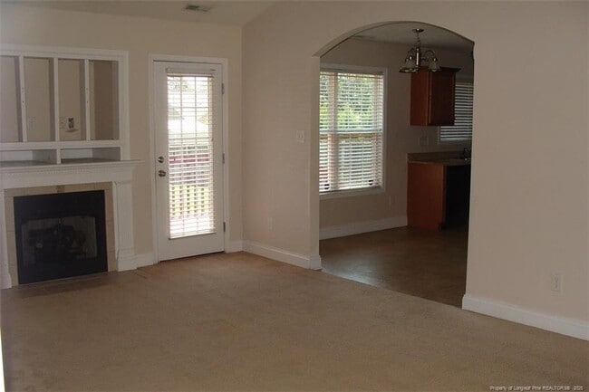 Building Photo - 558 Copper Creek Dr