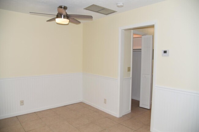 Building Photo - 1500 4th Ave S