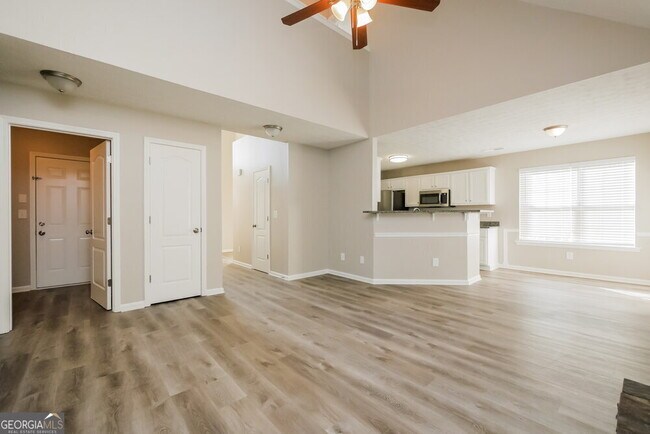 Building Photo - 846 Crabtree Ct