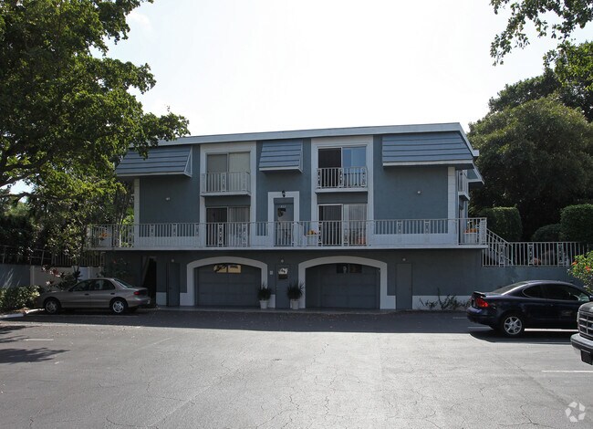 Foto principal - 422 SW 9th St