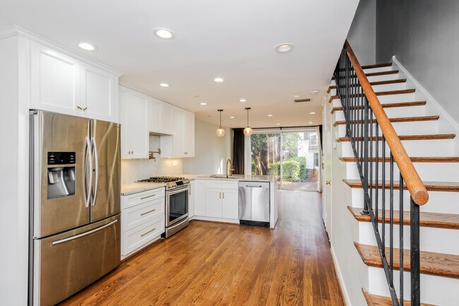 Foto del edificio - 847 3rd St SW