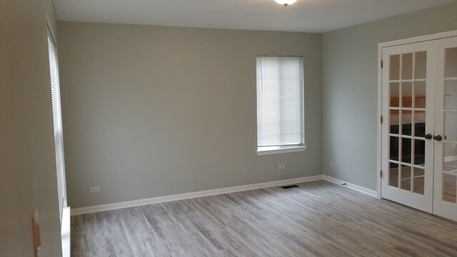 Building Photo - 4074 Heinz Dr