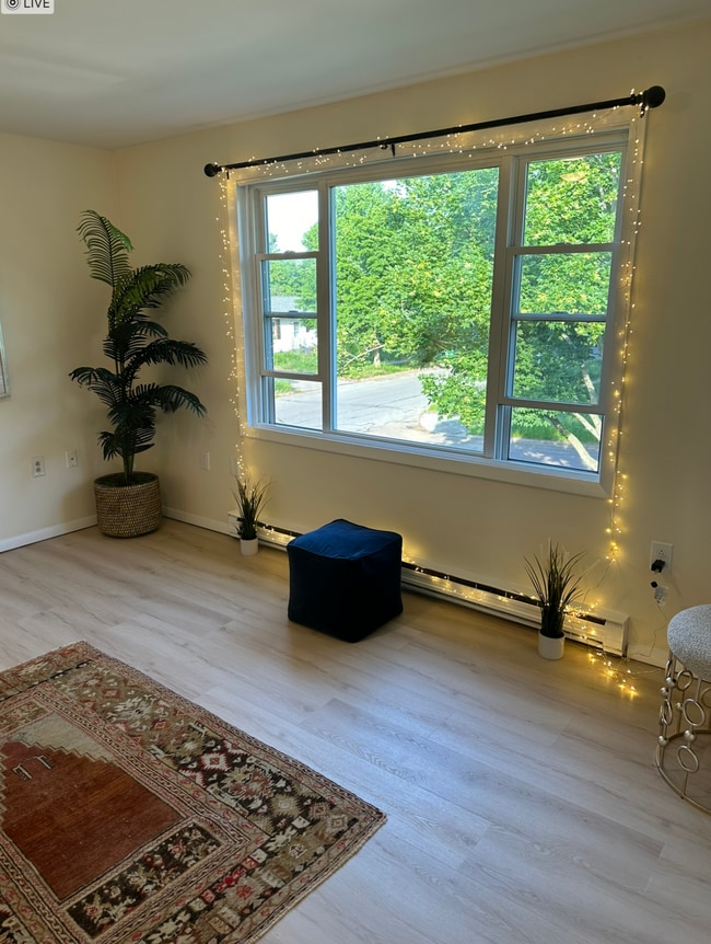 Living room - 91 Faith St