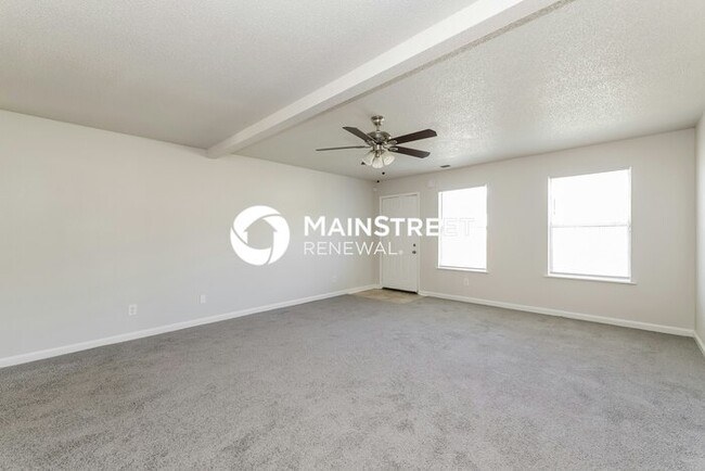 Building Photo - 4659 Royal View Dr