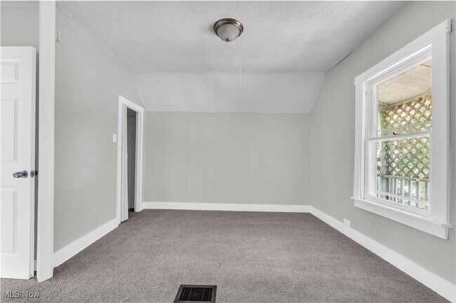 Foto del edificio - 3153 W 88th St