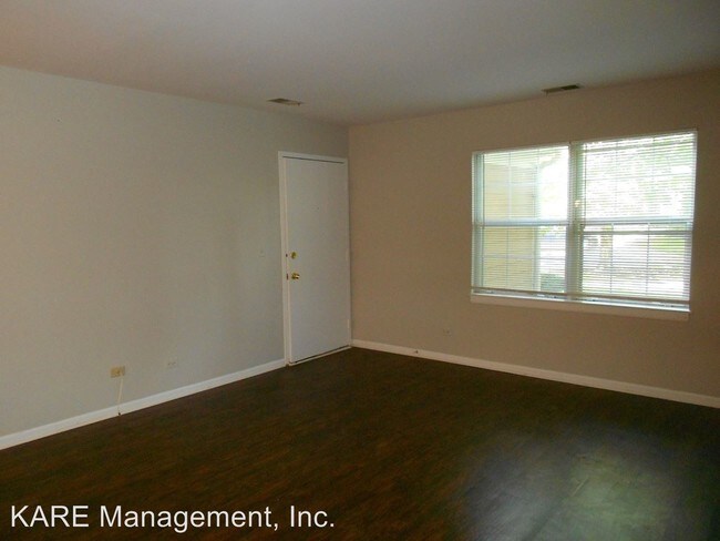 Foto del edificio - 104 E Winchester Rd