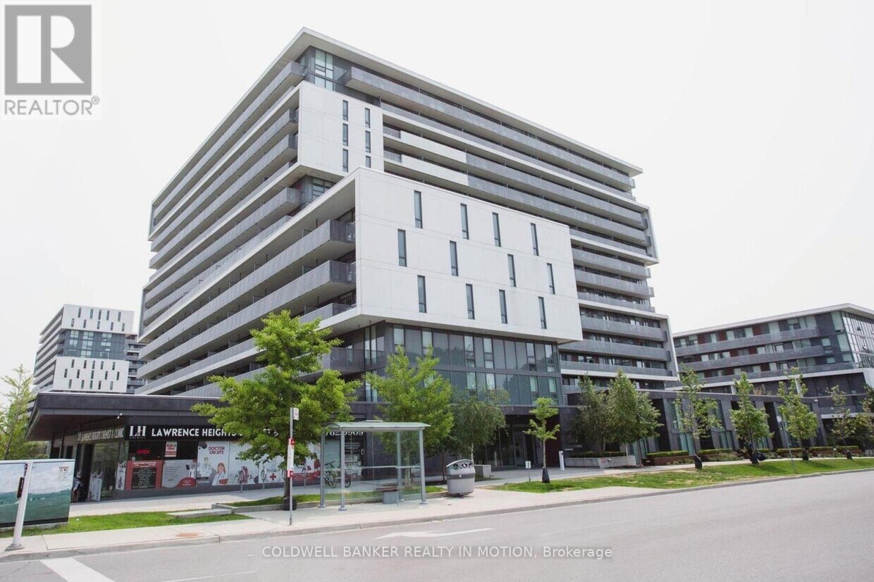 Photo principale - 120-120 Varna Dr
