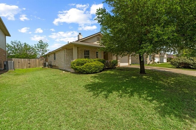 Foto del edificio - 2004 Dry Season Trail