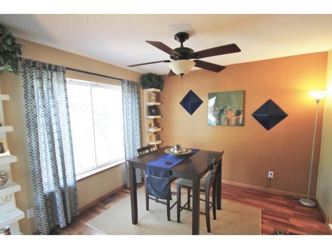 Foto del edificio - 15655 24th Ave N