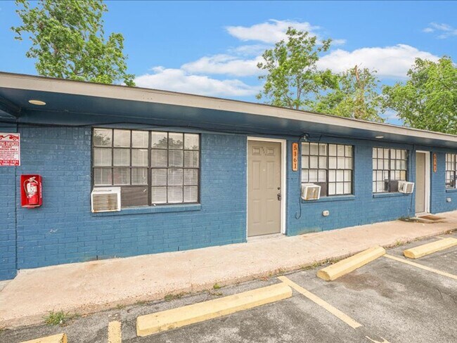 Foto del edificio - 5117 Lavender St