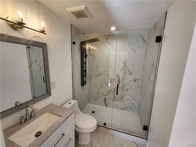 Building Photo - 22934 Valerio St