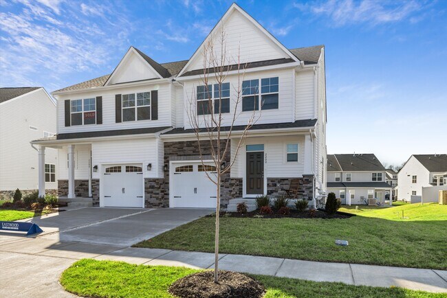 Foto del edificio - 2200 Halflight Ct